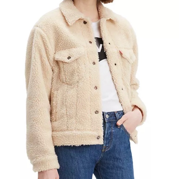 Levi's Women's Cream Sherpa Jacket - Picture 1 of 4